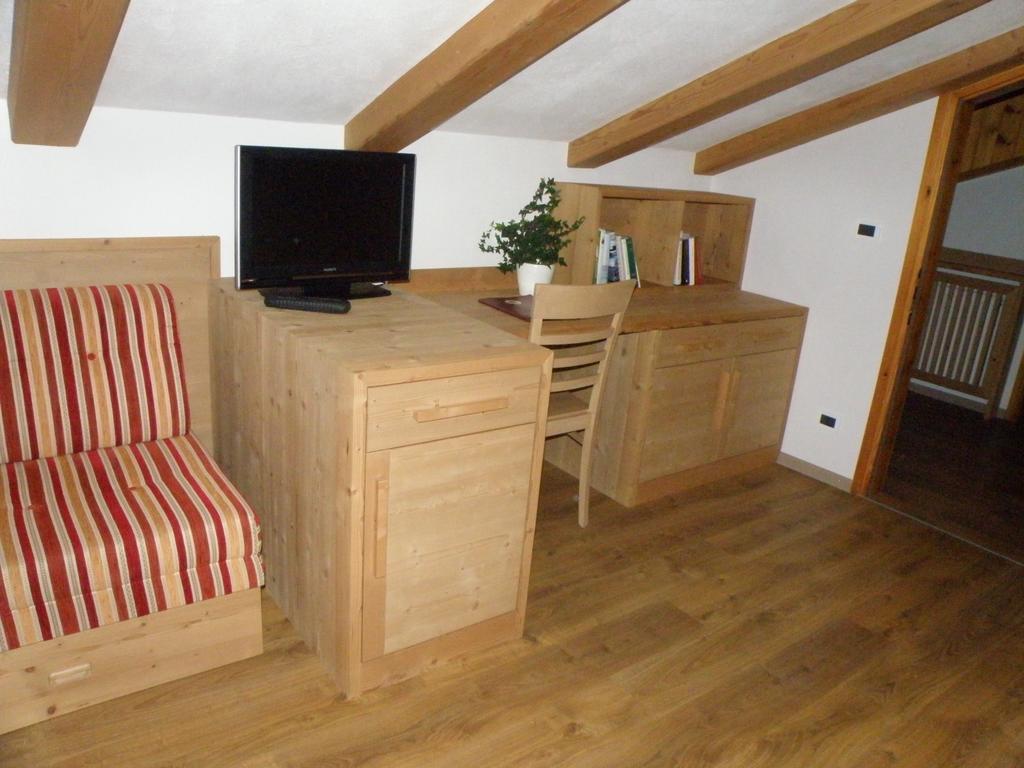 Ferienwohnung Ciasa Gabriel Kolfuschg Zimmer foto