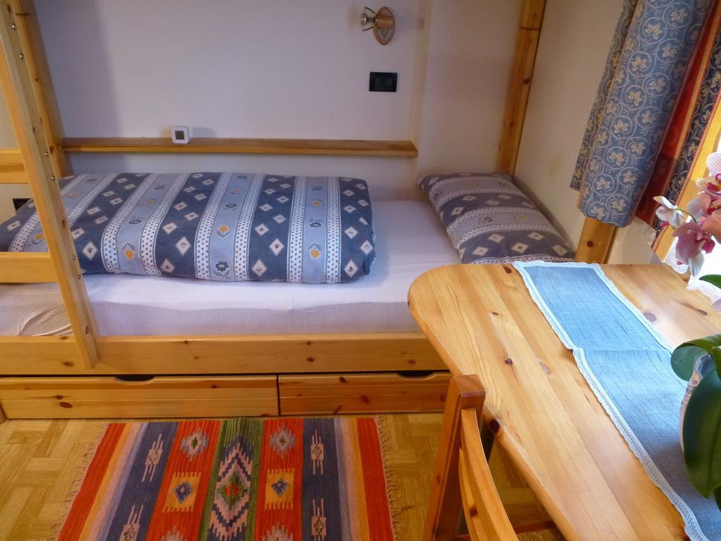 Ferienwohnung Ciasa Gabriel Kolfuschg Zimmer foto