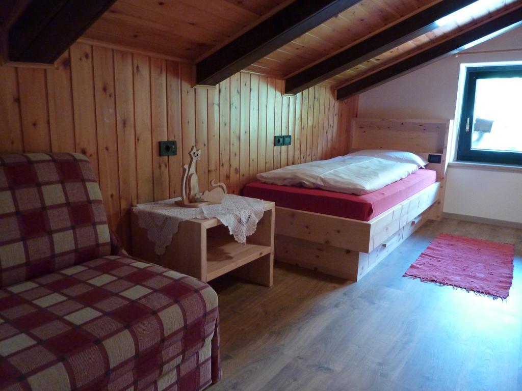 Ferienwohnung Ciasa Gabriel Kolfuschg Zimmer foto