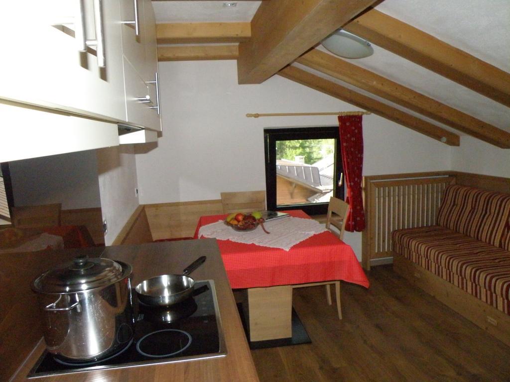 Ferienwohnung Ciasa Gabriel Kolfuschg Zimmer foto